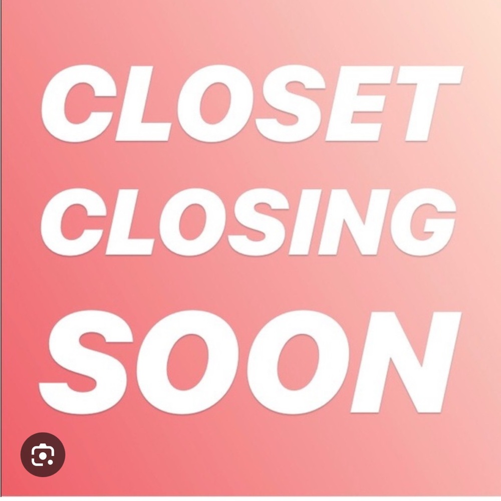 Closet Closing Announcement Sign